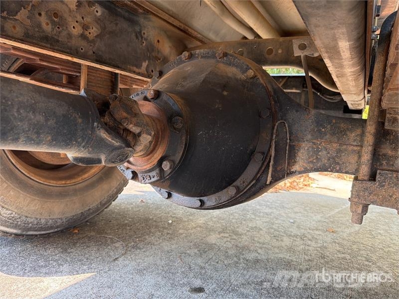 International 4700 Autocisterne