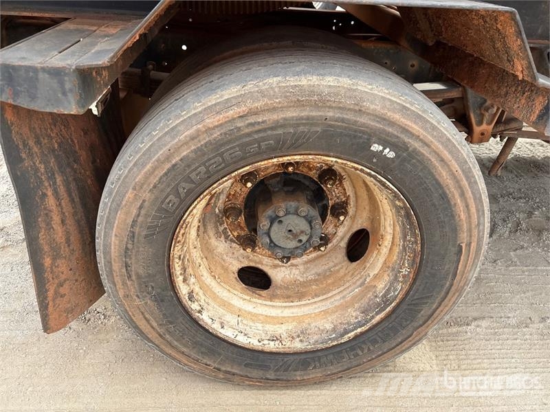 International 4700 Commercial vehicle