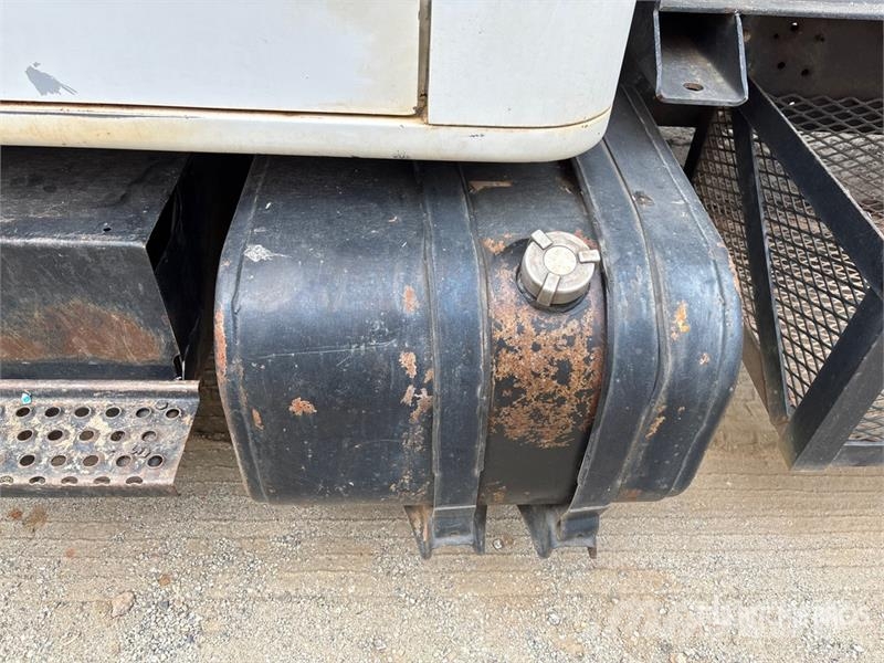 International 4700 Commercial vehicle