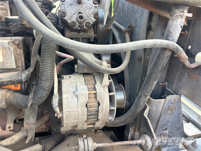 International 4700 Furgons
