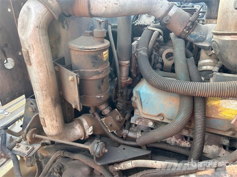 International 4700 Furgons