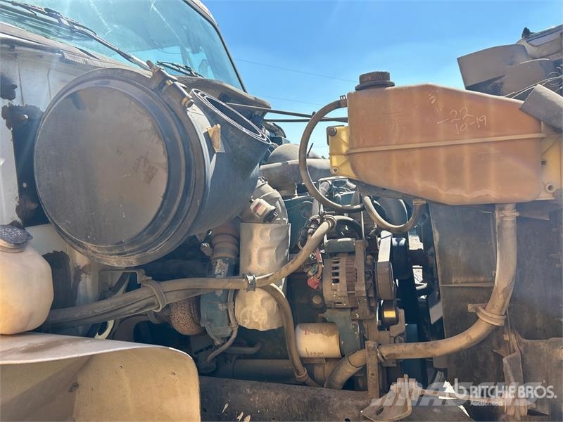 International 4700 自卸式货车