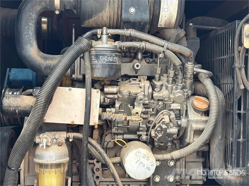 International 4700 Commercial vehicle