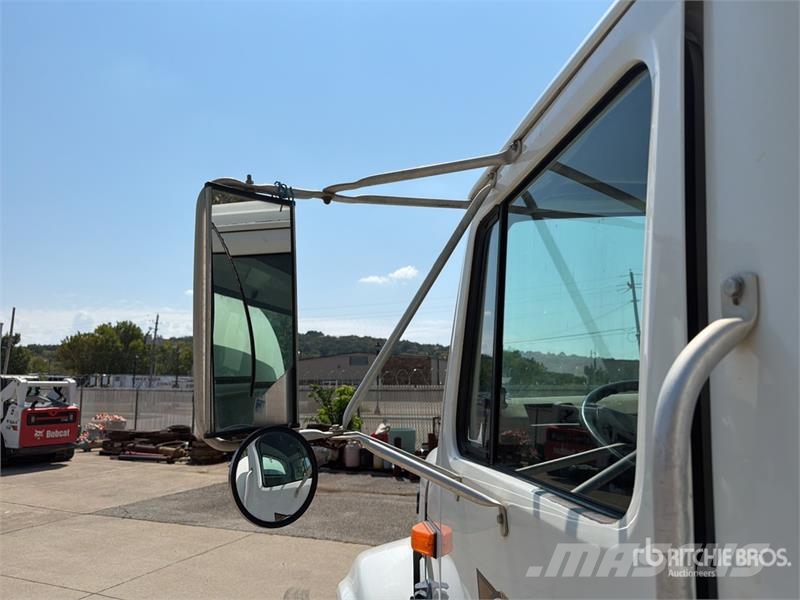 International 4700 Autocisterne