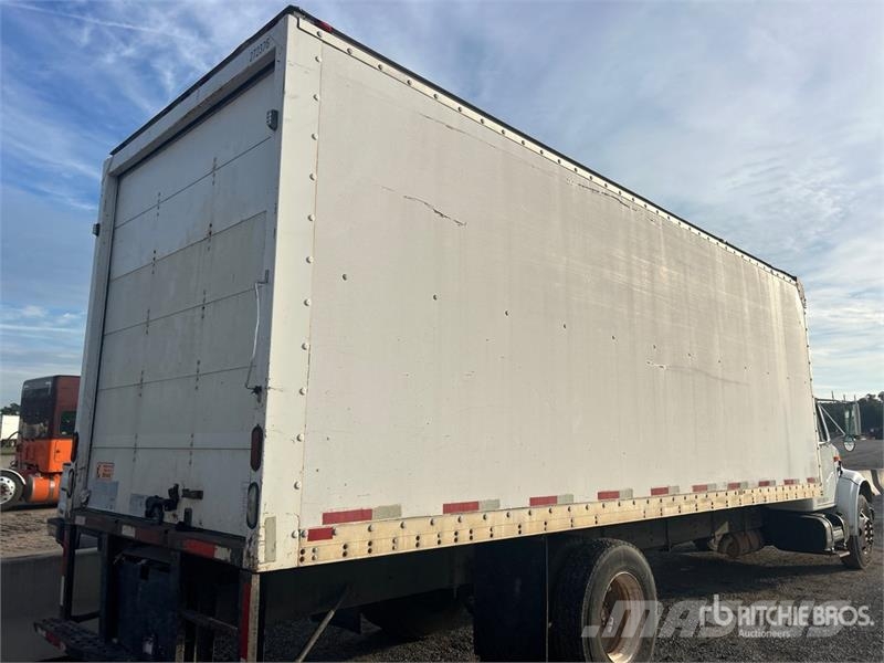 International 4700 Furgons