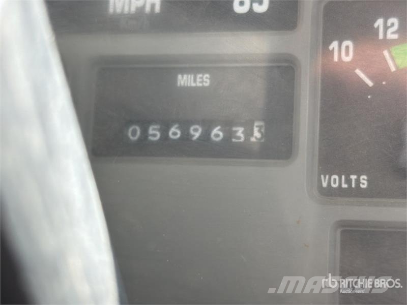 International 4700 Autocisterne