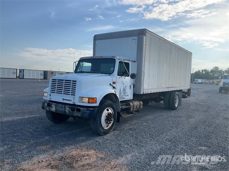 International 4900 Skriňová nadstavba