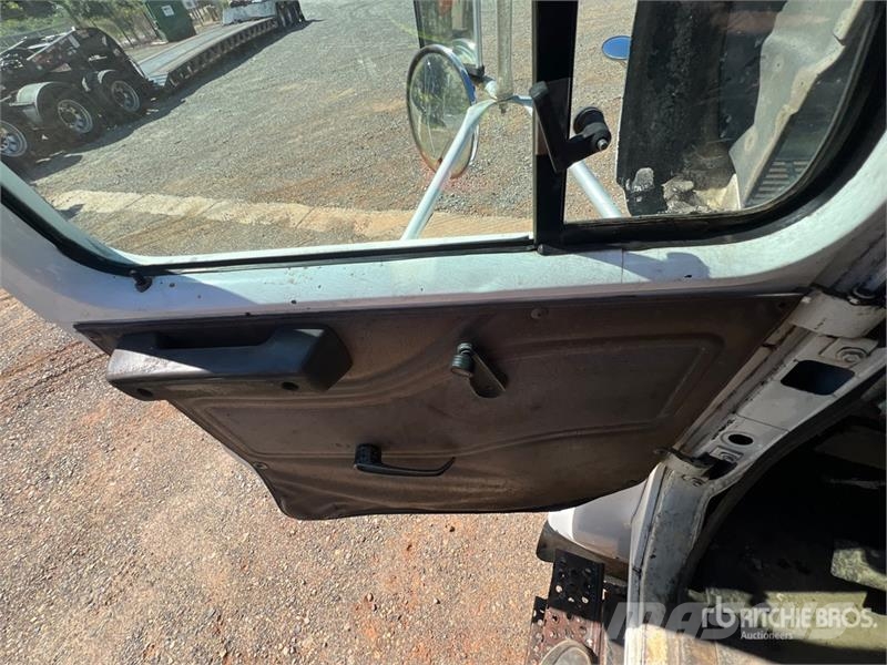 International 4900 Tovornjaki cisterne