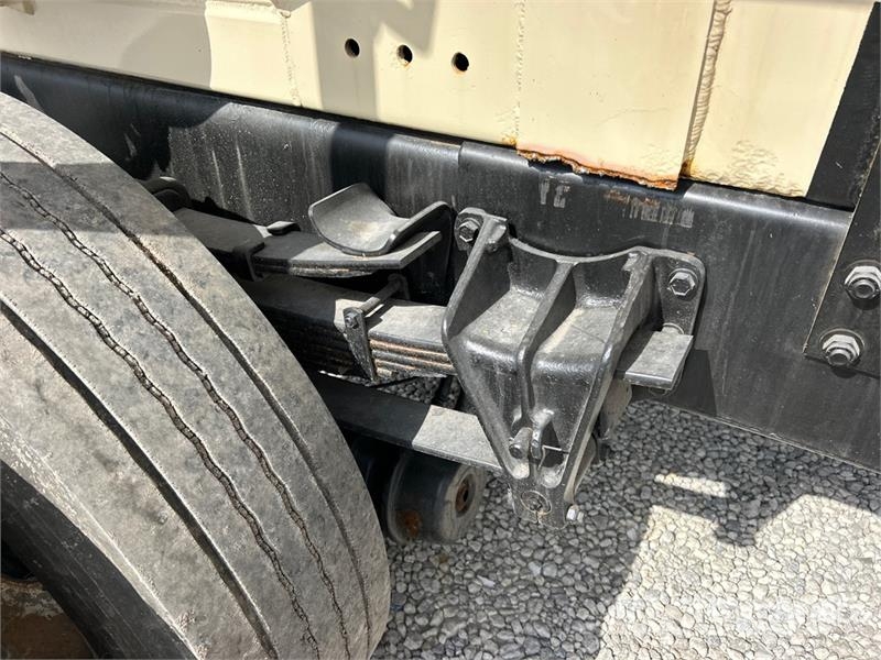 International 4900 Muut kuorma-autot