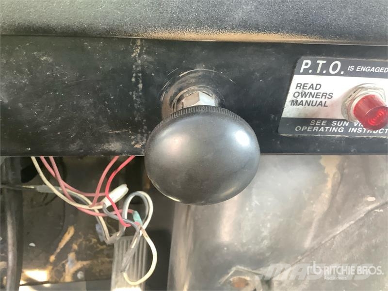 International 4900 4x2 Fuel Truck Autocisterna