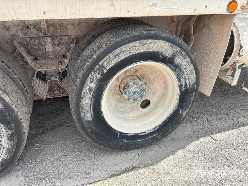 International 5600i Betoniere