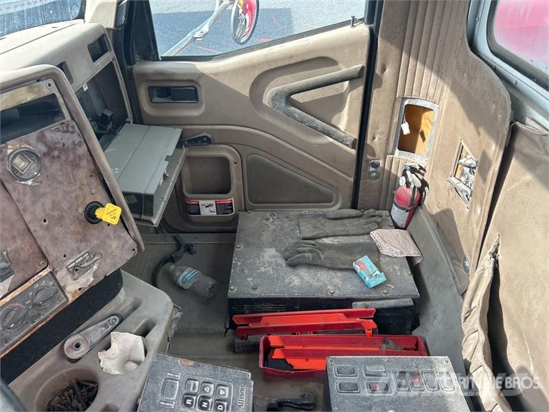 International 5600i Автобетоносмесители