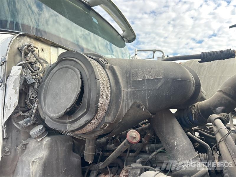 International 5600i Автобетоносмесители