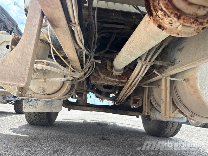 International 5600i Betoniere