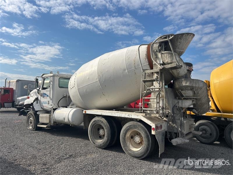 International 5600i Автобетоносмесители