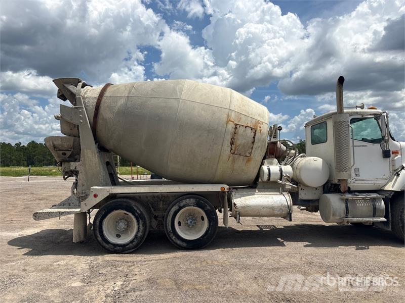 International 5600i Betoniere