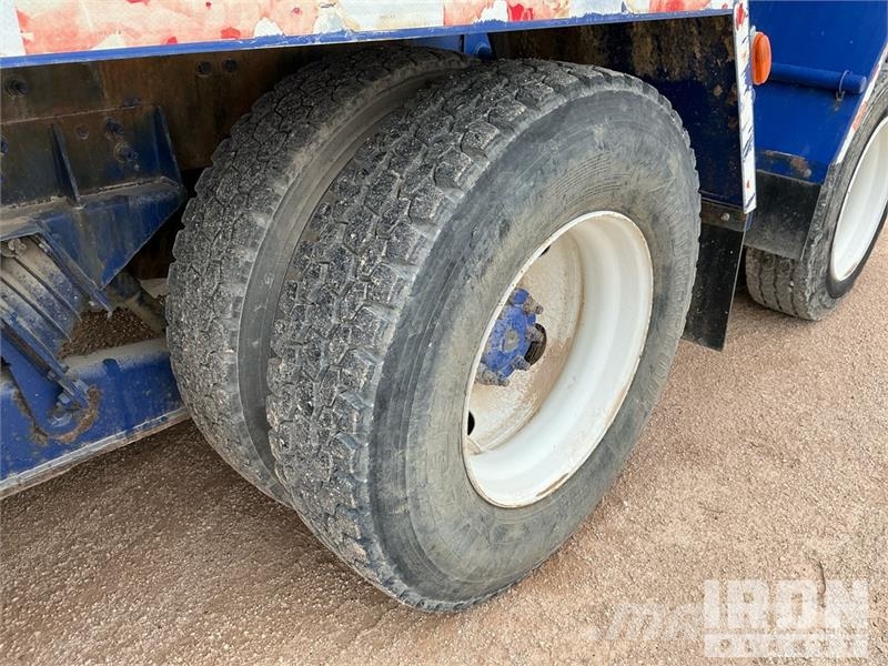 International 5600i 1600 gal 6x4 Water Truck Tankvogne - vand