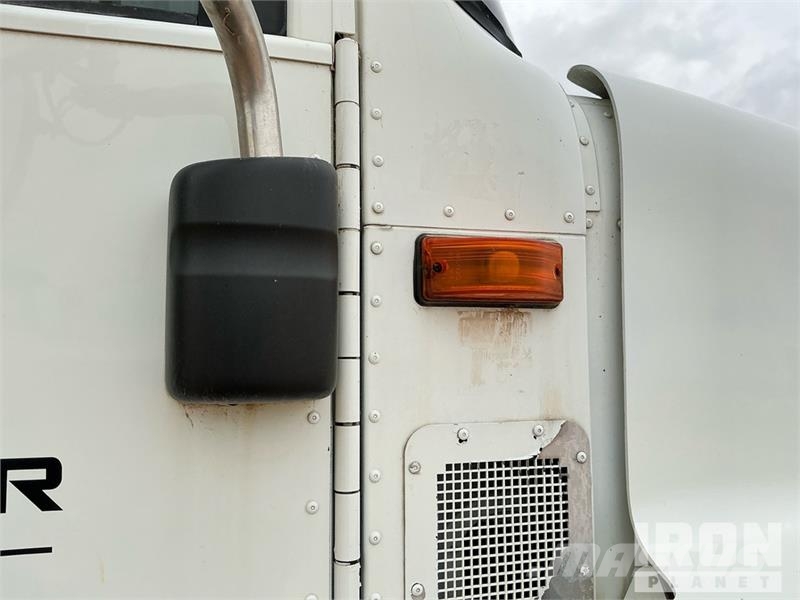 International 5600i 1600 gal 6x4 Water Truck Tankvogne - vand