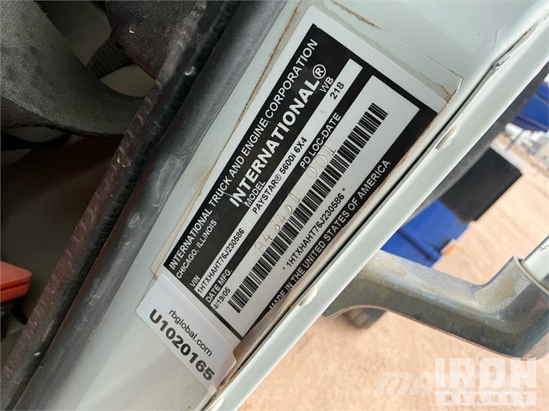 International 5600i 1600 gal 6x4 Water Truck Tankvogne - vand