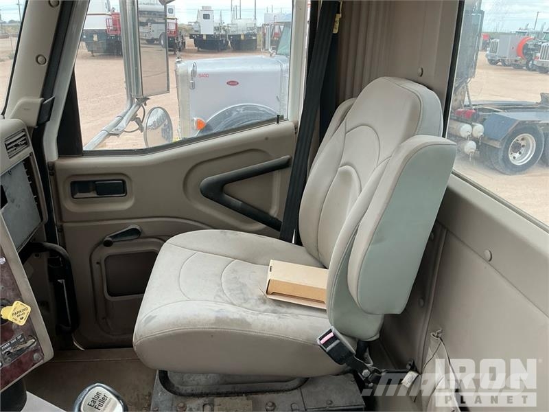 International 5600i 1600 gal 6x4 Water Truck Tankvogne - vand