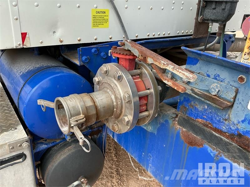 International 5600i 1600 gal 6x4 Water Truck Tankvogne - vand