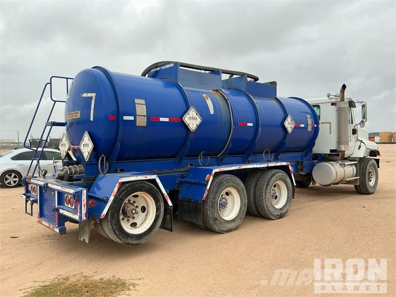 International 5600i 1600 gal 6x4 Water Truck Tankvogne - vand