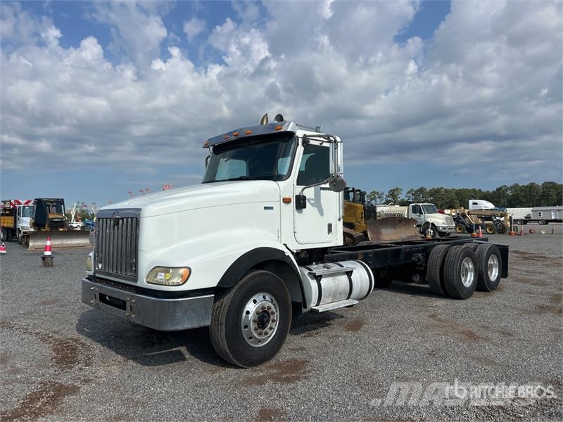 International 5900i Ohjaamot ja sisustat