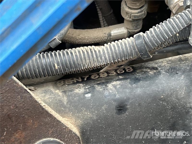 International 5900i Ohjaamot ja sisustat