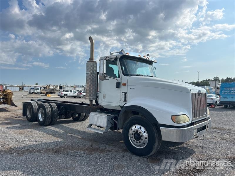 International 5900i Ohjaamot ja sisustat