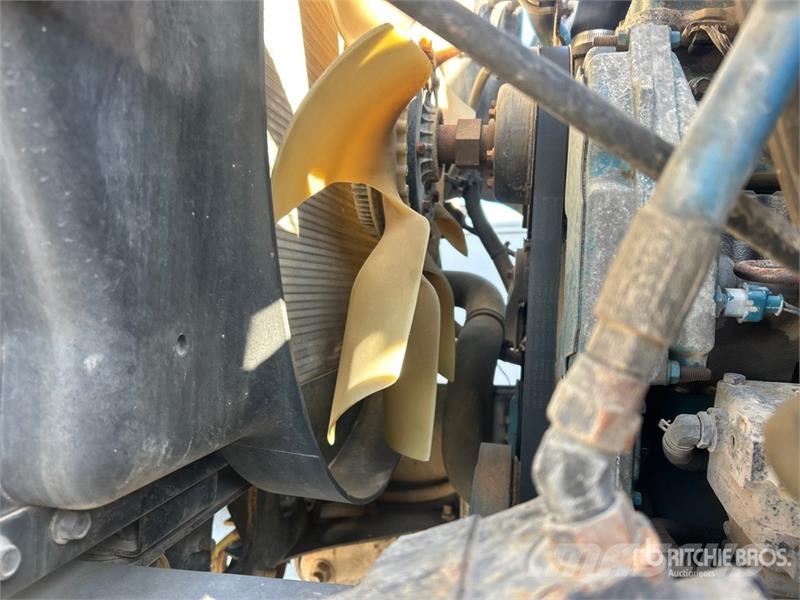 International 7300 Polovni mobilni kamioni za bušenje