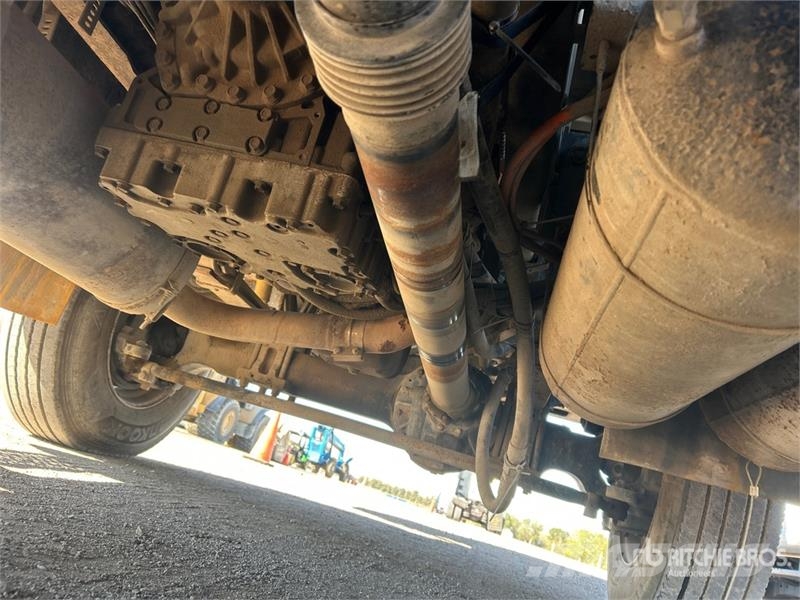 International 7300 Polovni mobilni kamioni za bušenje