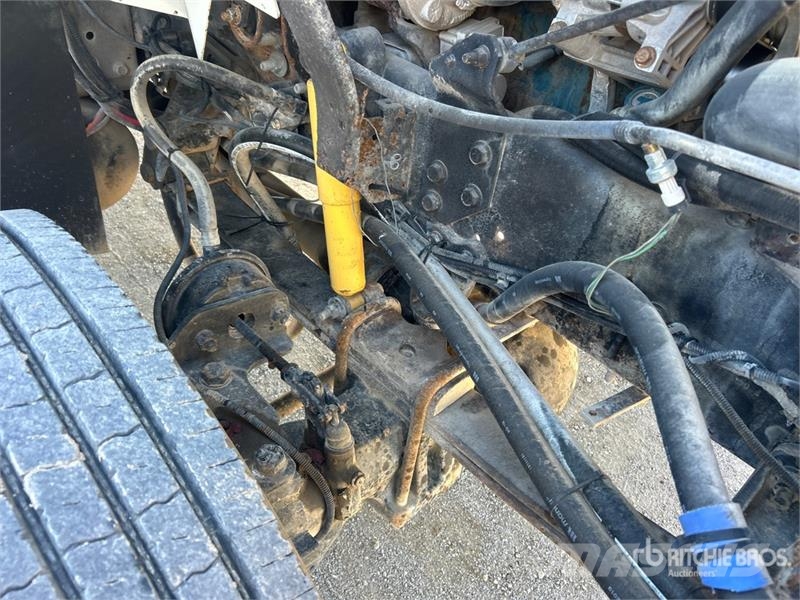 International 7300 Polovni mobilni kamioni za bušenje