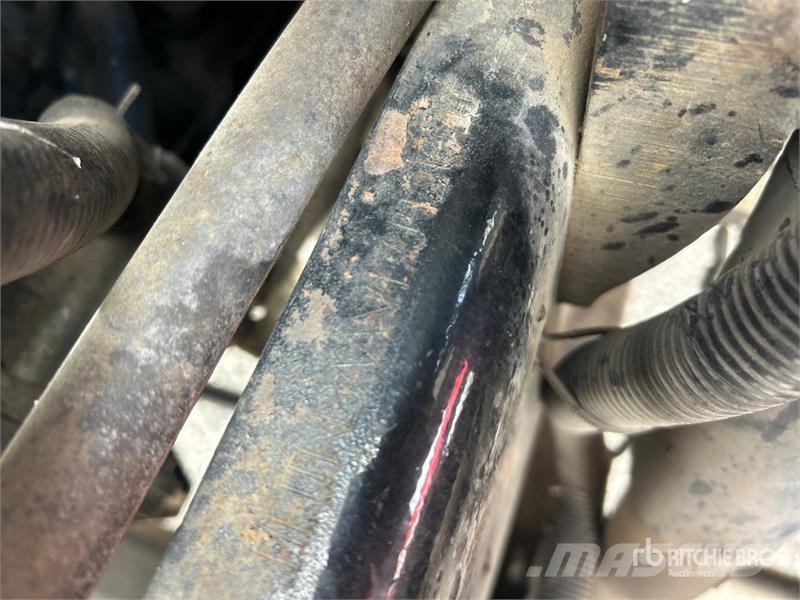 International 7300 车载式高空作业车