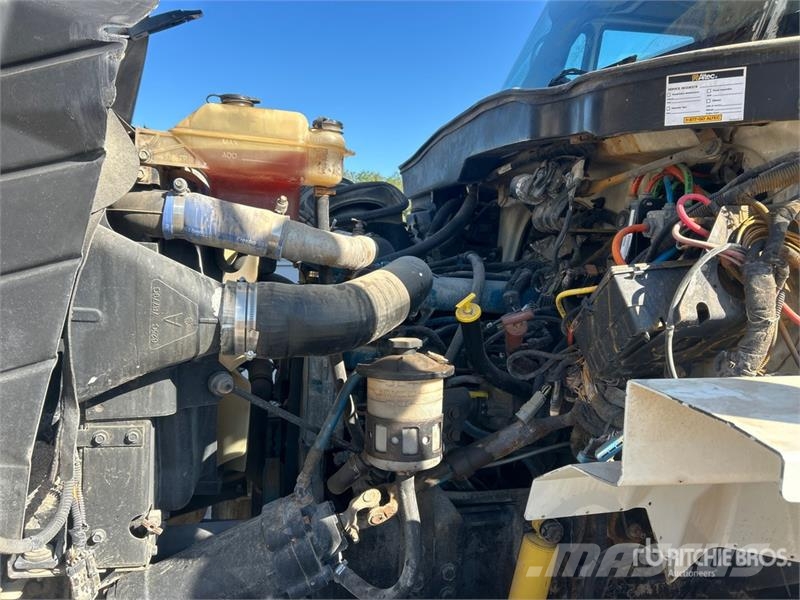 International 7300 Polovni mobilni kamioni za bušenje