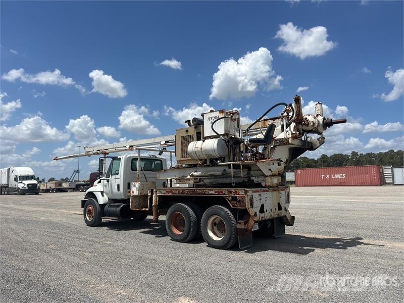 International 7400 이동식 드릴 리그 트럭
