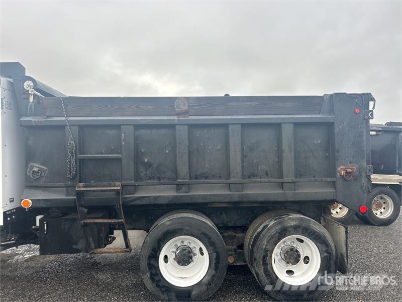 International 7400 Самоскиди