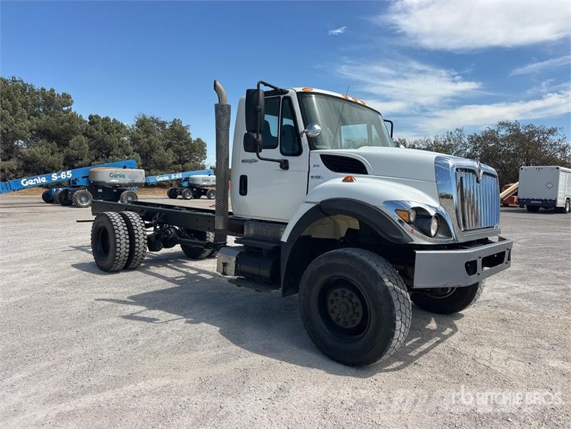 International 7400 Kabine i unutrašnjost