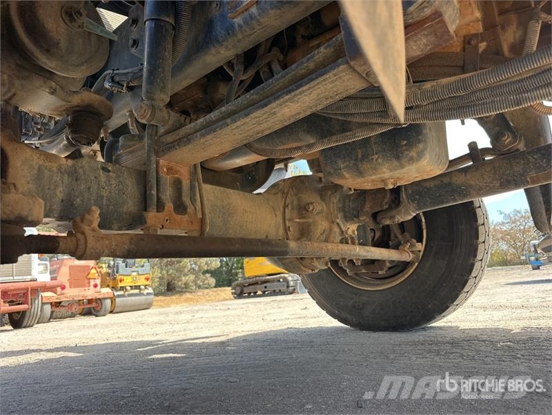 International 7400 Kabine i unutrašnjost