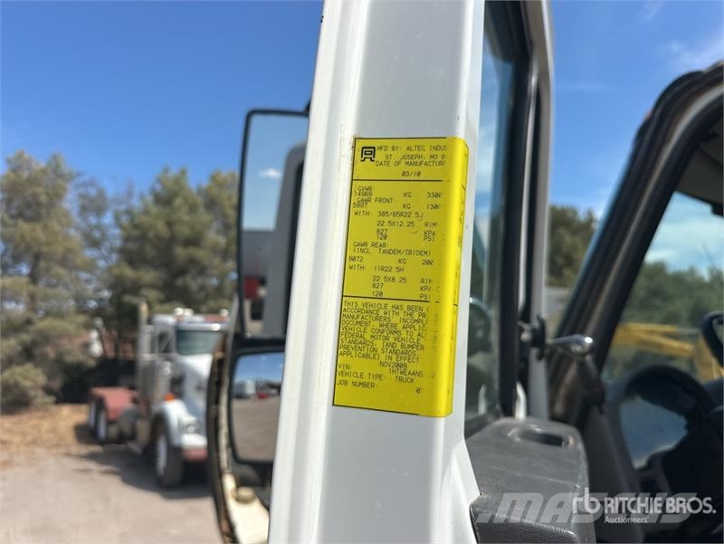 International 7400 Kabine i unutrašnjost