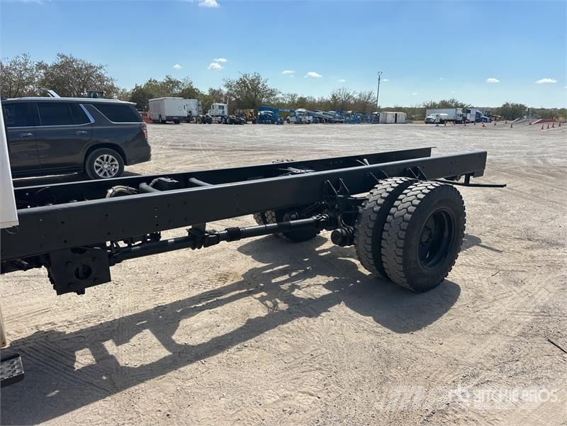 International 7400 Kabine i unutrašnjost