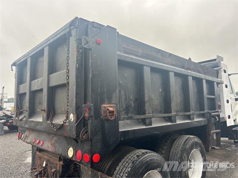 International 7400 Самоскиди