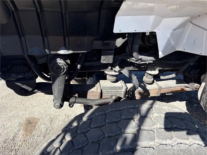 International 7400 Autoplošiny