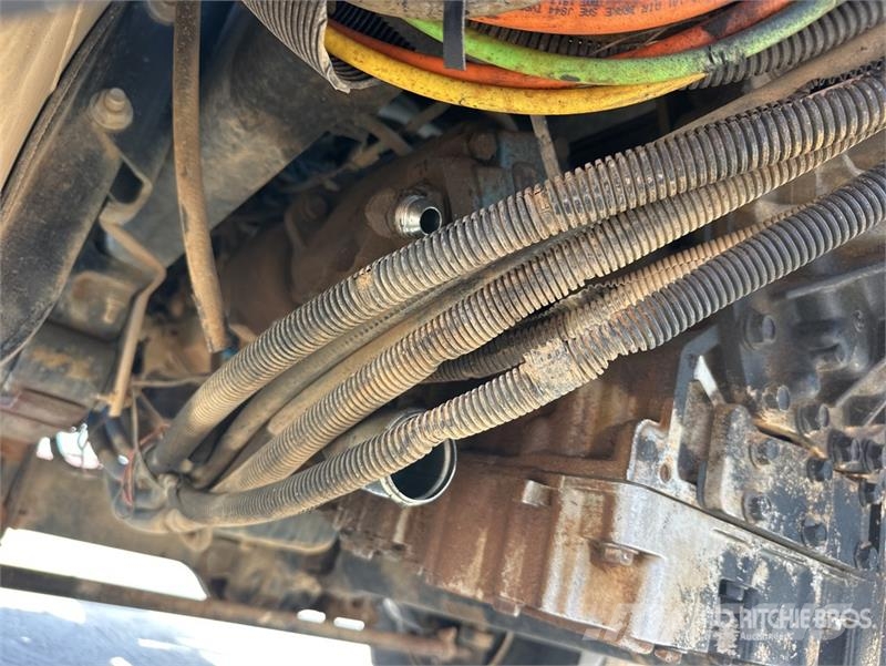 International 7400 Kabine i unutrašnjost