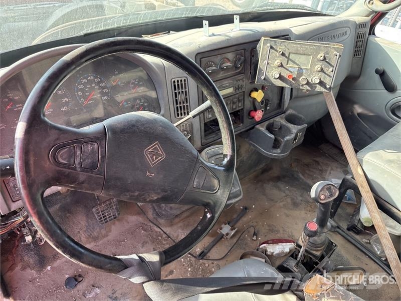 International 7400 Грузовики-Самосвалы