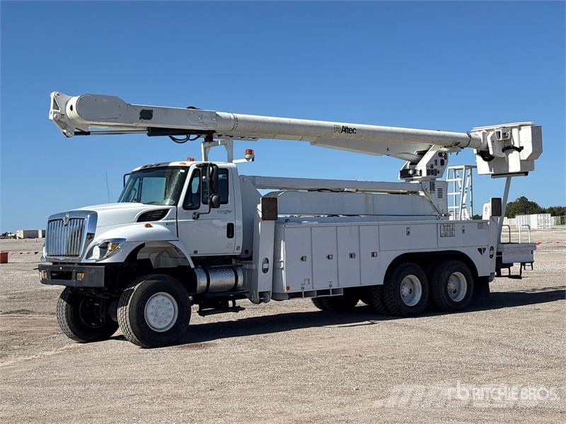 International 7400 Autoplošiny