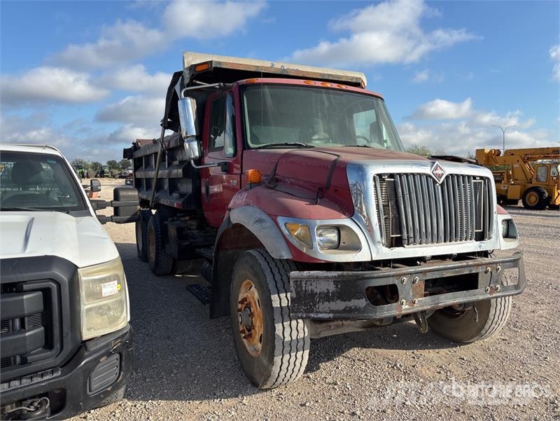 International 7400 Грузовики-Самосвалы