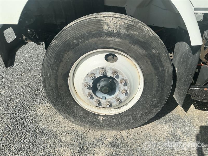 International 7400 Самоскиди