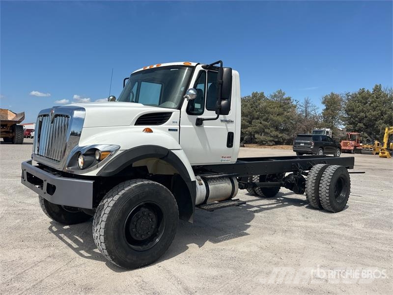 International 7400 Kabine i unutrašnjost