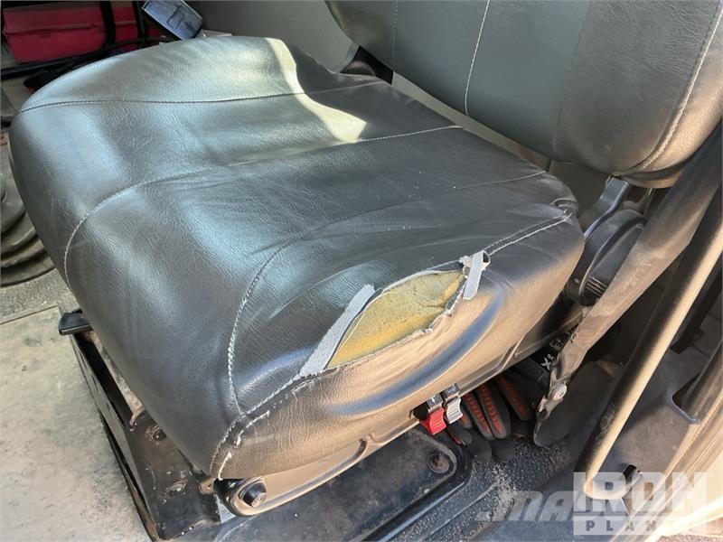 International 7400 2000 gal 6x4 Kill Truck Processing Equipment