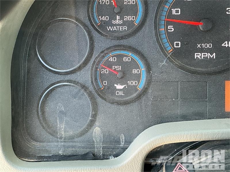 International 7400 2000 gal 6x4 Kill Truck Processing Equipment